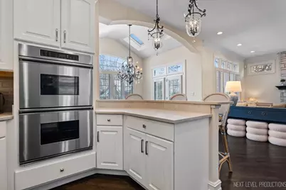 128 S Clay Street, Hinsdale, IL 60521 - Photo 14