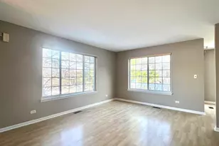 3356 Ravinia Cir, Aurora, IL 60504 - Photo 2