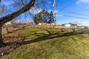 8114 9th St W, Rock Island, IL 61201 - Photo 26