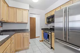 8114 9th St W, Rock Island, IL 61201 - Photo 8