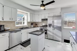 218 N School St, Mount Prospect, IL 60056 - Photo 8