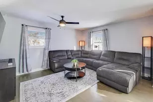 218 N School St, Mount Prospect, IL 60056 - Photo 4