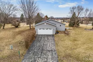 4-176 Misty Ct, Lake Carroll, IL 61046 - Photo 1