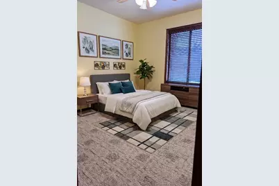 15 Creekside Circle #B, Elgin, IL 60123 - Photo 8