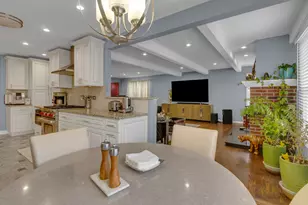 315 Norton Ln, Bloomingdale, IL 60108 - Photo 10