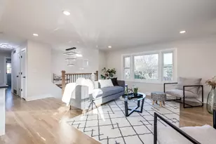 9132 Lincolnwood Dr, Evanston, IL 60203 - Photo 8