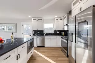 9132 Lincolnwood Dr, Evanston, IL 60203 - Photo 10