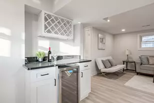 9132 Lincolnwood Dr, Evanston, IL 60203 - Photo 18