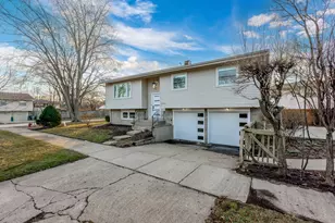 9132 Lincolnwood Dr, Evanston, IL 60203 - Photo 1