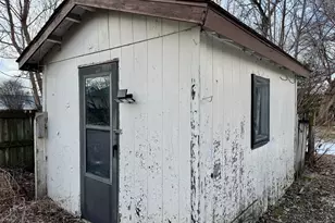 208 N 6th St, Kirkland, IL 60146 - Photo 10