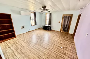 208 N 6th St, Kirkland, IL 60146 - Photo 2