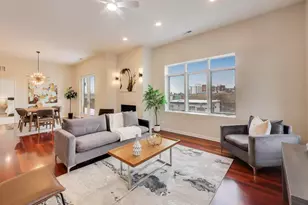 1600 N Marshfield Ave, Chicago, IL 60622 - Photo 2