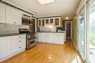 923 Jeffery Ct, Schaumburg, IL 60193 - Photo 4