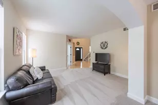 [Address not provided], North Aurora, IL 60542 - Photo 6