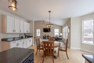 [Address not provided], North Aurora, IL 60542 - Photo 10