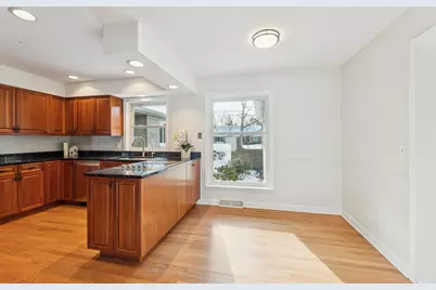 3018 Indianwood Road, Wilmette, IL 60091 - Photo 14