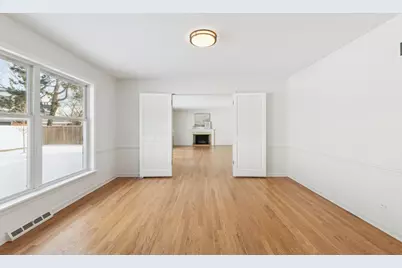 3018 Indianwood Road, Wilmette, IL 60091 - Photo 10
