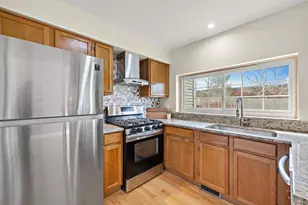 1915 Ozark Pkwy, Algonquin, IL 60102 - Photo 12