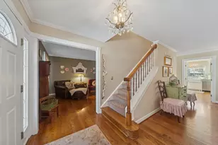 706 Cherry Ct, Itasca, IL 60143 - Photo 4