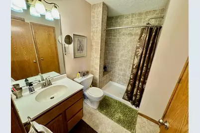 1177 Golf Court, Dekalb, IL 60115 - Photo 16