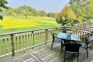 1177 Golf Ct, Dekalb, IL 60115 - Photo 2