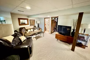 1177 Golf Ct, Dekalb, IL 60115 - Photo 22