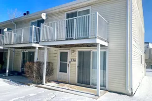 530 Meadow Green Ln, Round Lake Beach, IL 60073 - Photo 1