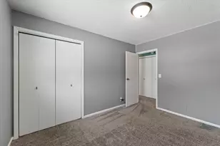 302 N Jackson St, Philo, IL 61864 - Photo 16