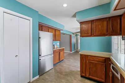 302 N Jackson Street, Philo, IL 61864 - Photo 10