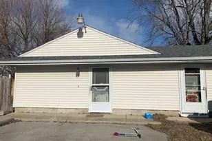 380 S Marguerite St, Coal City, IL 60416 - Photo 4