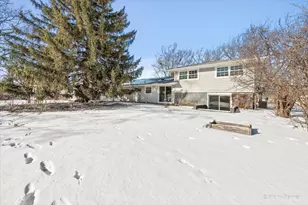 1309 Radcliffe Ln, Schaumburg, IL 60193 - Photo 24