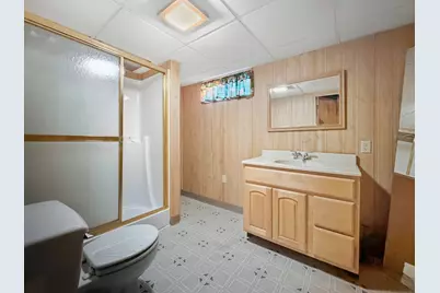 1734 W Stephenson Street, Freeport, IL 61032 - Photo 22