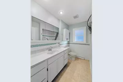 1734 W Stephenson Street, Freeport, IL 61032 - Photo 18