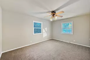 1734 W Stephenson St, Freeport, IL 61032 - Photo 14