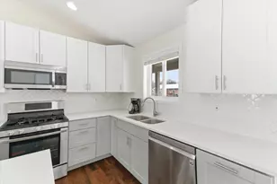 214 Garnett Ave, Winthrop Harbor, IL 60096 - Photo 10