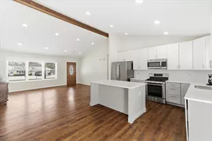 214 Garnett Ave, Winthrop Harbor, IL 60096 - Photo 12