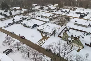 214 Garnett Ave, Winthrop Harbor, IL 60096 - Photo 32