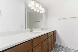 214 Garnett Ave, Winthrop Harbor, IL 60096 - Photo 18