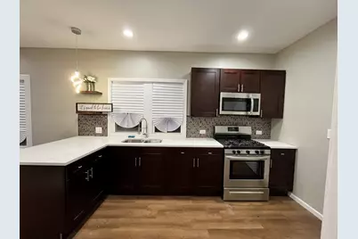 893 Greenbay Avenue, Calumet City, IL 60409 - Photo 8