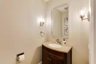 27W266 Oakwood St, Winfield, IL 60190 - Photo 20