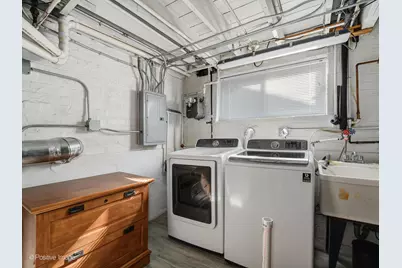 7225 N East Prairie Road, Lincolnwood, IL 60712 - Photo 26