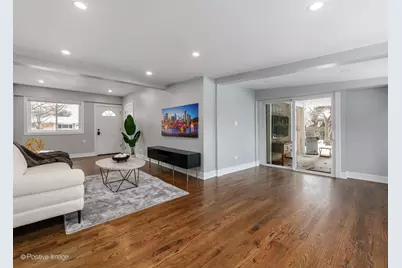 7225 N East Prairie Road, Lincolnwood, IL 60712 - Photo 12