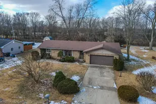 164 N 5620W Rd, Kankakee, IL 60901 - Photo 2