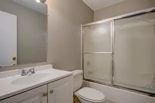 304 Walnut Cir, Bolingbrook, IL 60440 - Photo 20