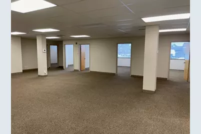 1750 Grandstand Place #2, Elgin, IL 60123 - Photo 4