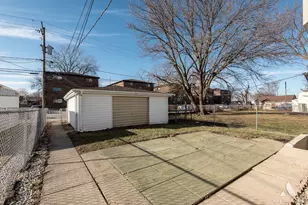 14024 S Saginaw Ave, Burnham, IL 60633 - Photo 14