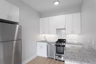 7600 N Sheridan Rd, Chicago, IL 60626 - Photo 6