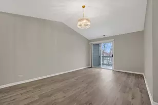 97 Midhurst Ct, Naperville, IL 60565 - Photo 8