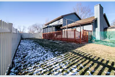 901 Valencia Drive, Shorewood, IL 60404 - Photo 24