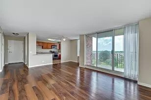 [Address not provided], Lombard, IL 60148 - Photo 4